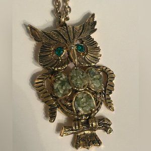 Gorgeous Owl With Jade Pendant and Chain Gold Tone